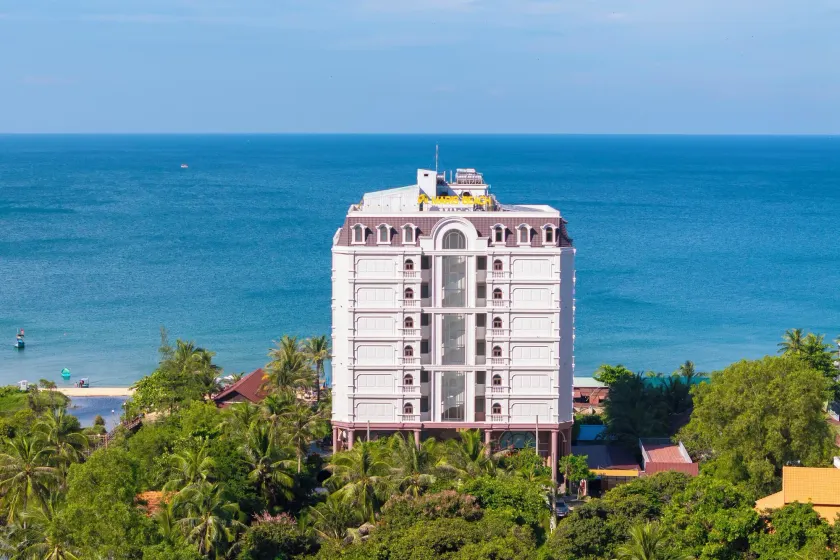 Maris Beach Hotel Phu Quoc - Image 1