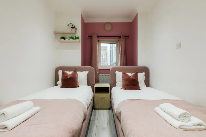 Edgware Road Apartments - Image 1
