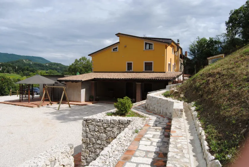B&B Pascale - Image 1
