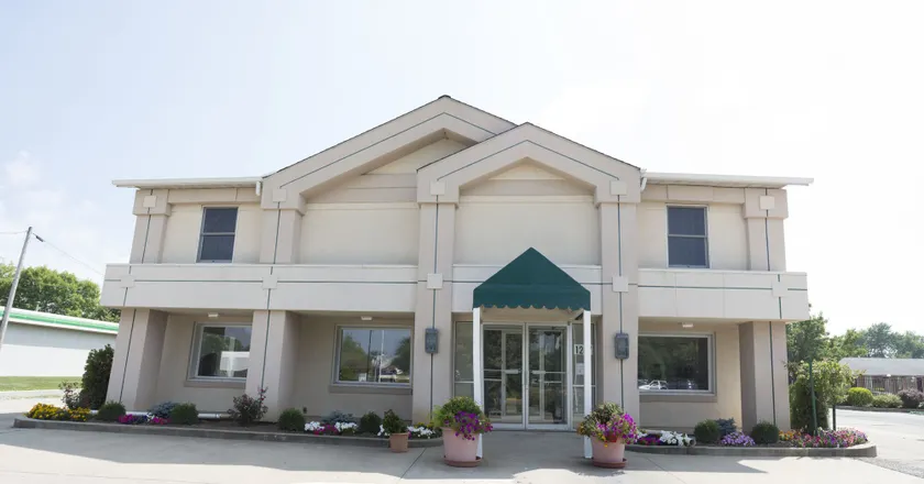 Prestige Inn - Image 1