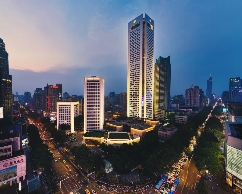 Jinling Hotel - Image 1