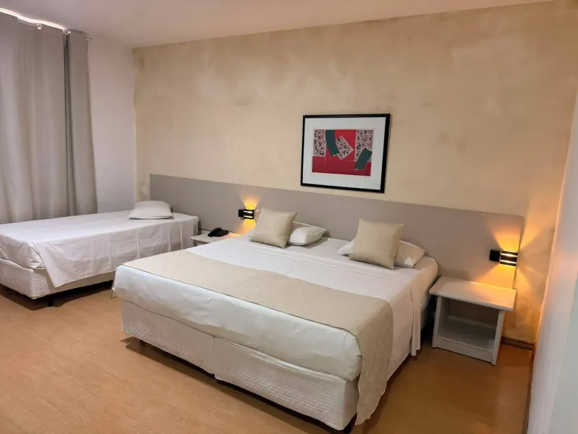 César Park Hotel - Image 1