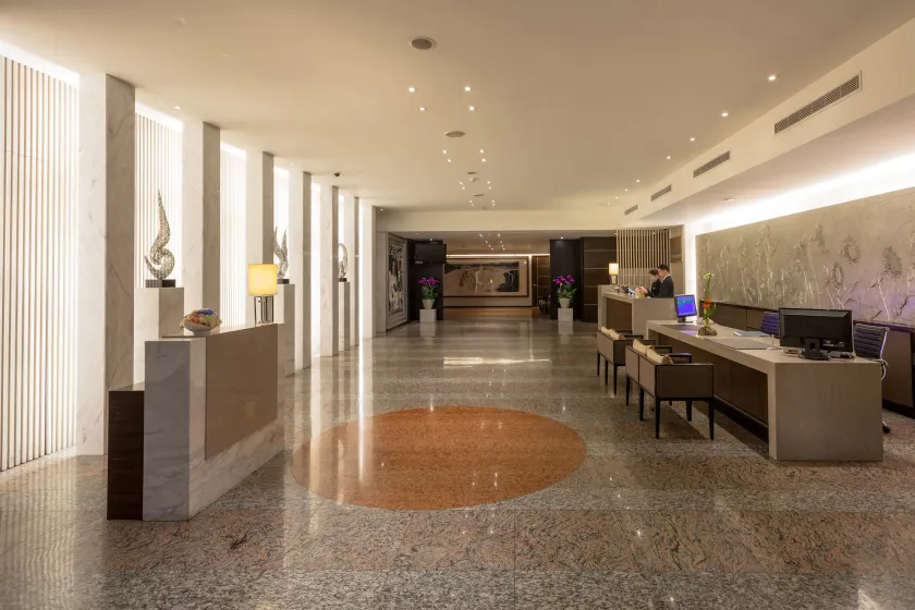 SOL Hotel - Lobby