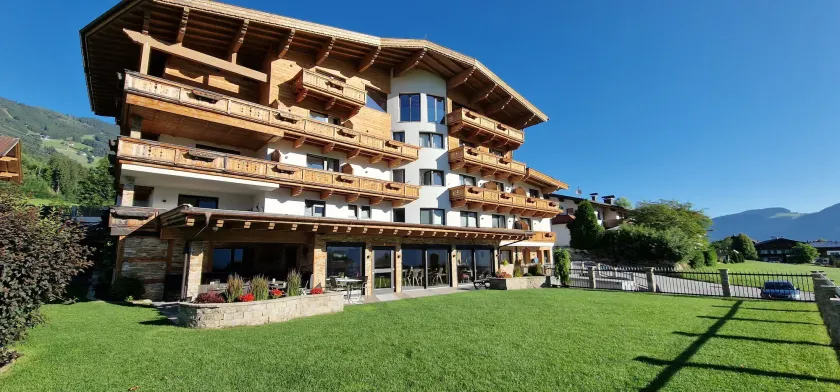 Hotel Garni Romantik - Image 1