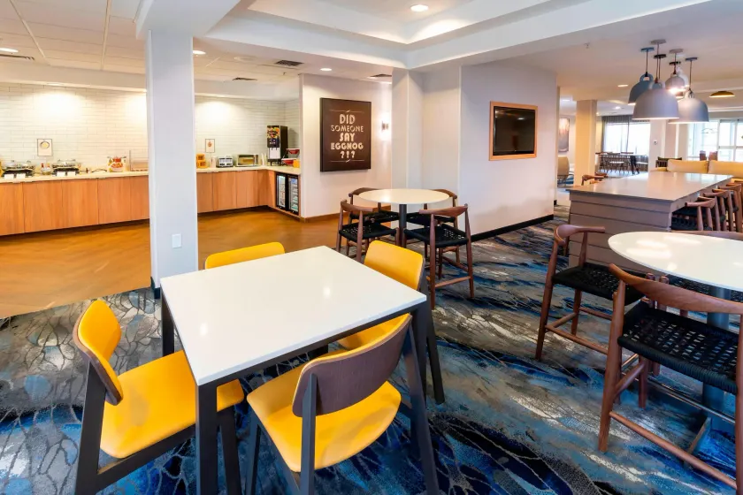 Fairfield Inn & Suites Bend Downtown - Image 1