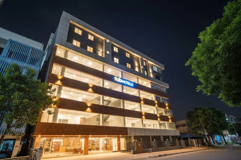 FabHotel Airport Stay Inn - Near Kempegowda Airport - Image 1