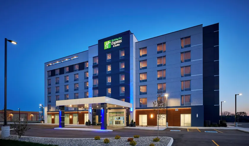 Holiday Inn Express & Suites Windsor East - Lakeshore by IHG - Image 1