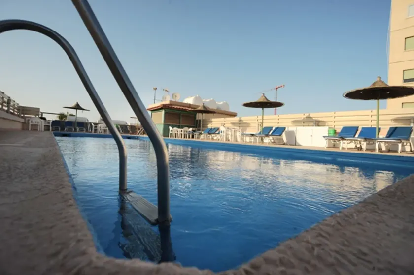 Elysso Hotel - Image 1