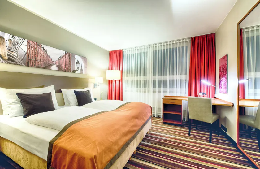 Leonardo Hotel Hamburg City Nord - Image 1