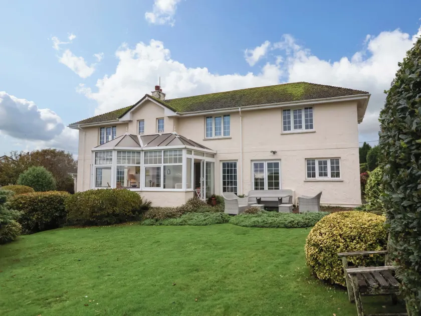 Heanton Lodge - Image 1
