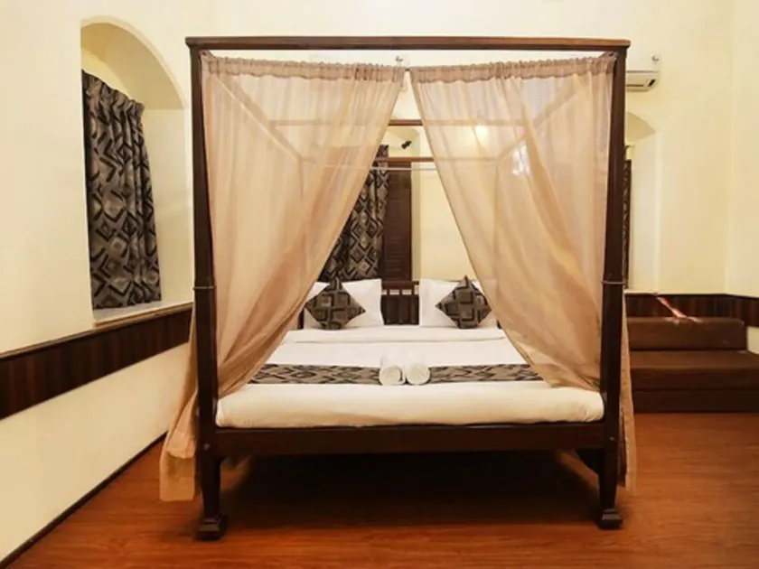 Westend Hotel - Image 1