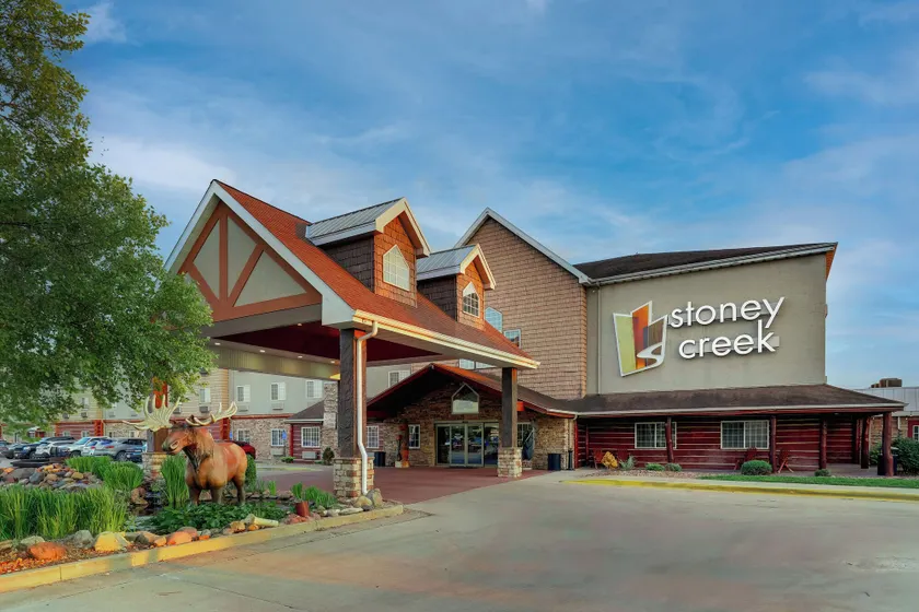 Stoney Creek Hotel Columbia - Image 1