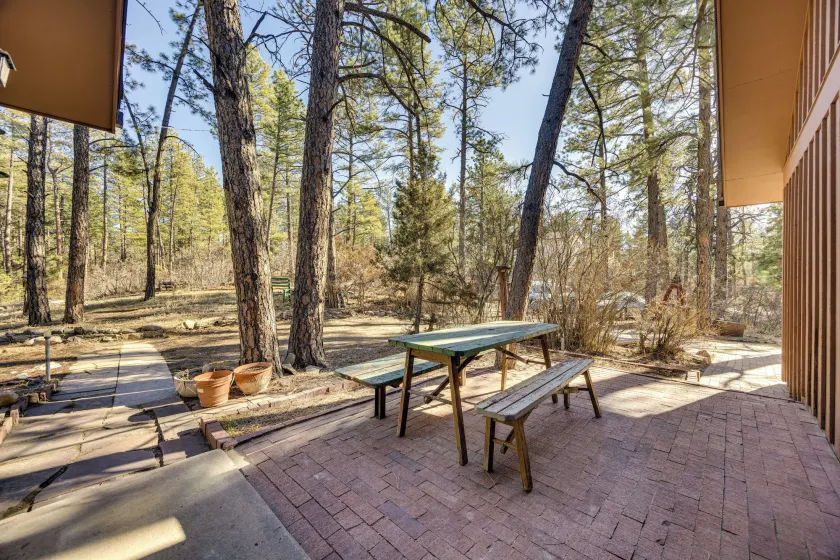 5 Mi to Castlewood Canyon: 'grandma's House' - Image 1