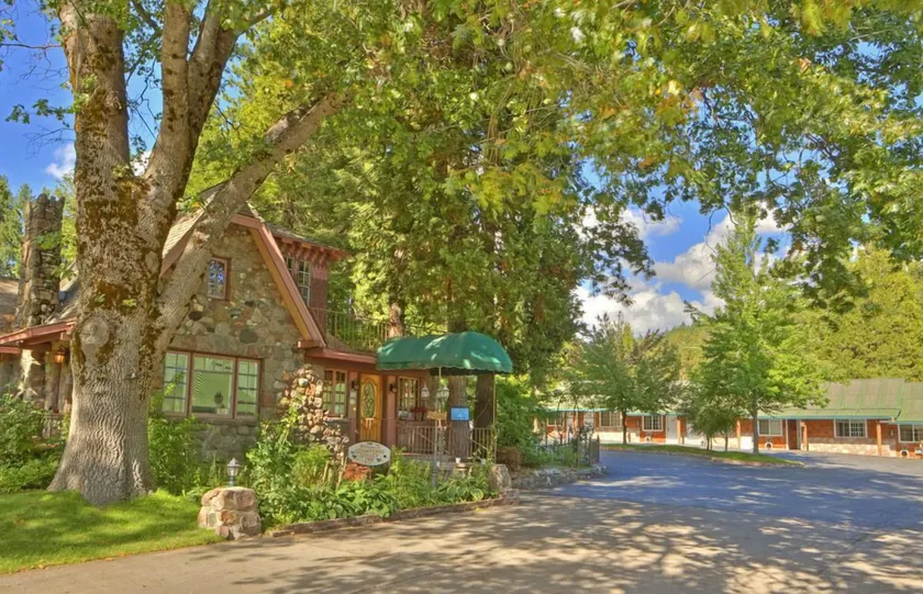 Strawberry Valley Inn - Image 1
