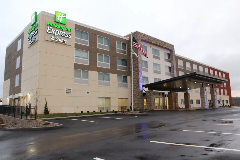 Holiday Inn Express & Suites - Marietta by IHG - Image 1
