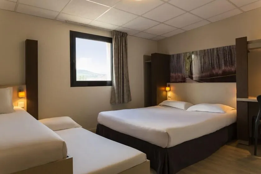 P'tit Dej-Hôtel Clermont-Ferrand - Image 1