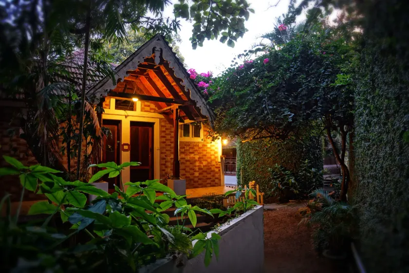 Hotel Ambadi - Image 1