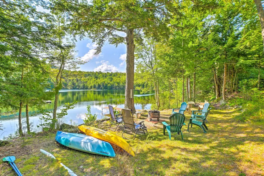 Dreamy Bucksport Hideaway on Freshwater Pond! - Image 1