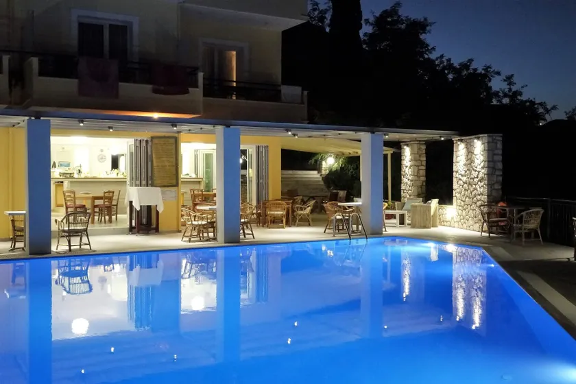 Aliki Hotel - Image 1