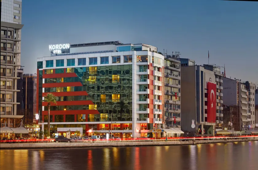 Kordon Hotel Pasaport - Image 1