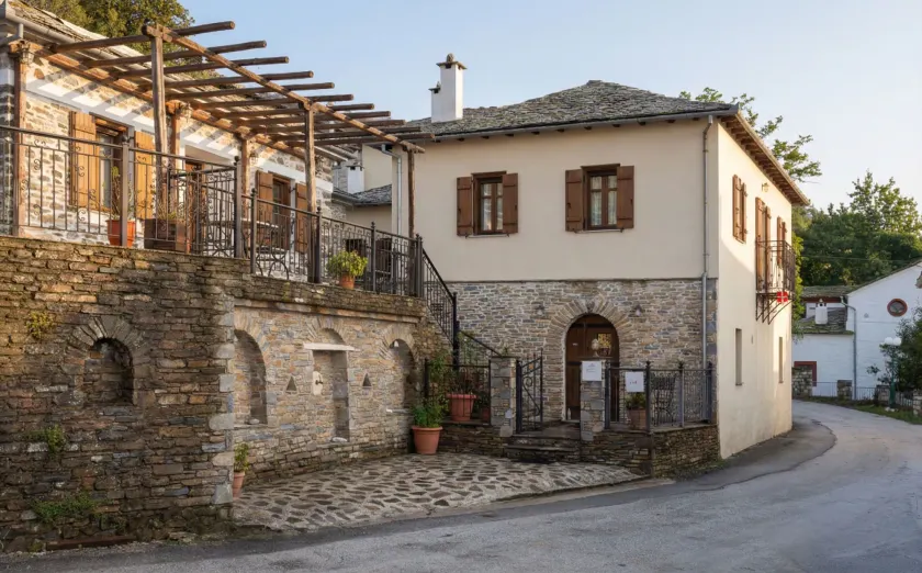Archontiko Papoutsi Pelion - Image 1