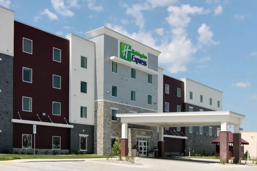 Holiday Inn Express Fargo SW - I-94 Medical Center by IHG - Image 1