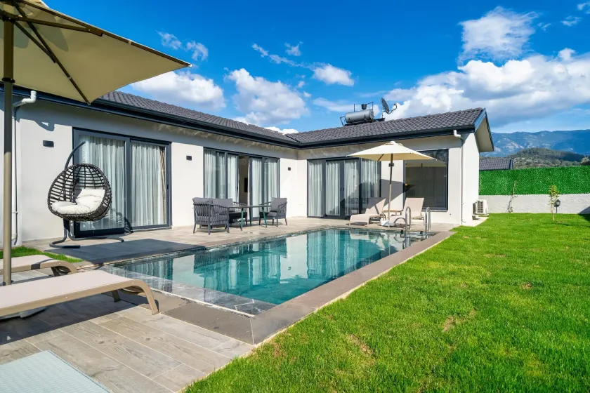 2 Bedroom Private Villa - Image 1