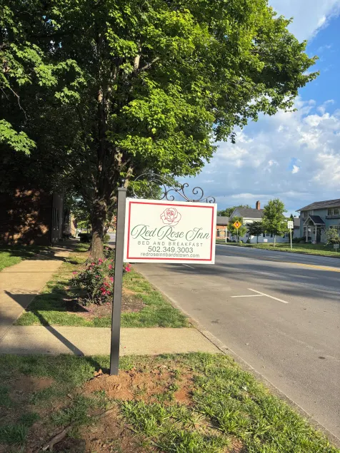 Red Rose Inn Bed and Breakfast - Image 1