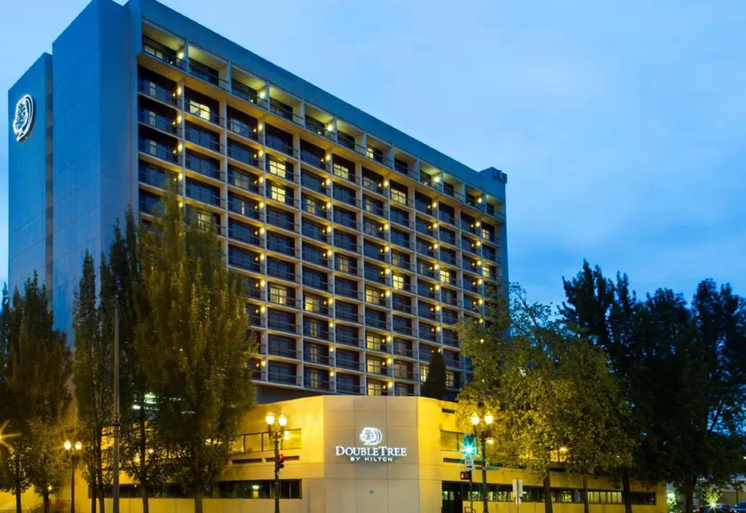 DoubleTree by Hilton Hotel Portland - Image 1