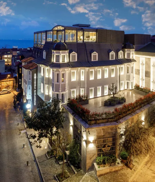 Amiral Palace Hotel Boutique Class - Image 1