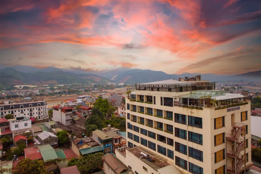 Red River View Hotel - Image 1