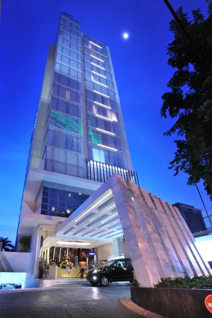Midtown Hotel Surabaya - Image 1