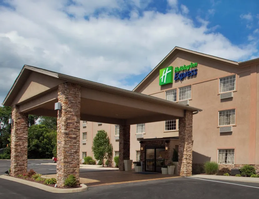 Holiday Inn Express Mount Pleasant- Scottdale by IHG - Image 1