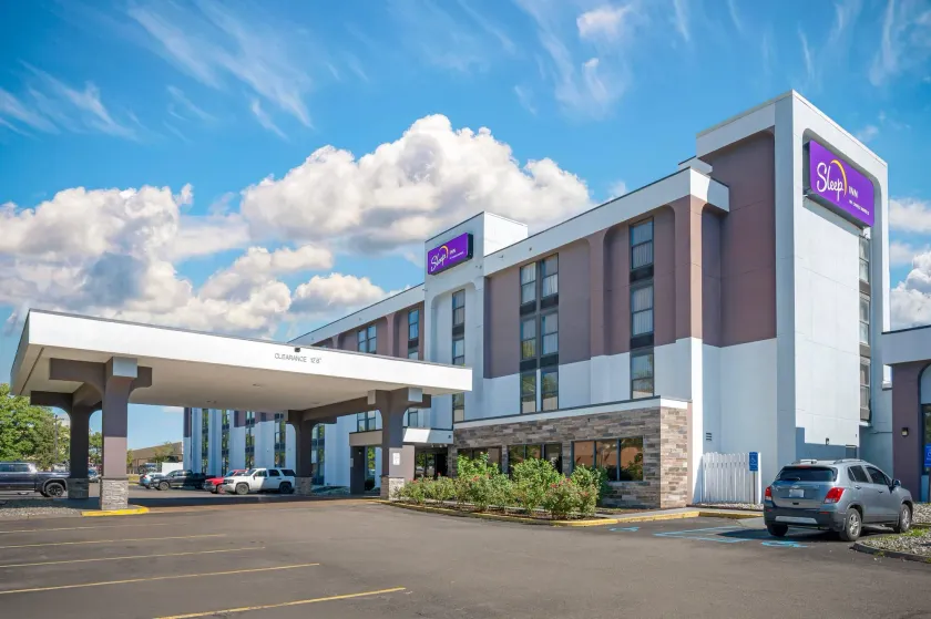 Sleep Inn Indianapolis East - Image 1