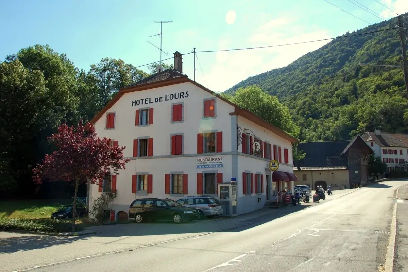 Hôtel de l'ours - Image 1