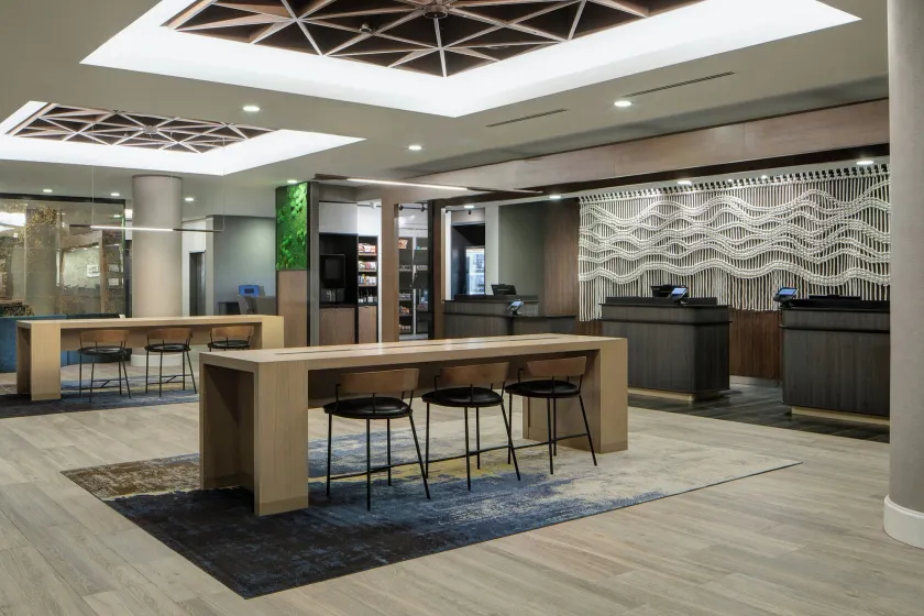 Courtyard by Marriott Chicago Downtown/River North - Image 1