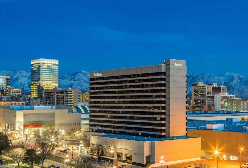 Radisson Hotel Salt Lake City Downtown - Image 1