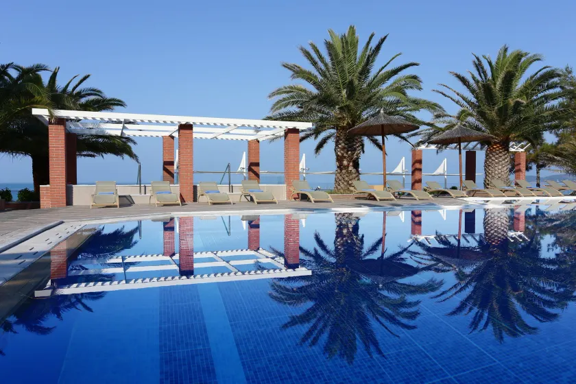 Alexandra Beach Spa Resort - Image 1