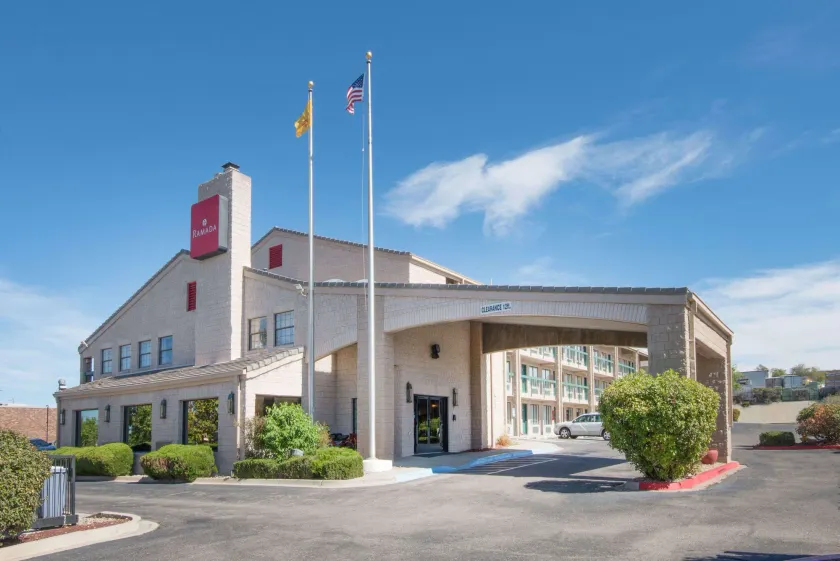 Ramada by Wyndham Albuquerque Airport - Image 1