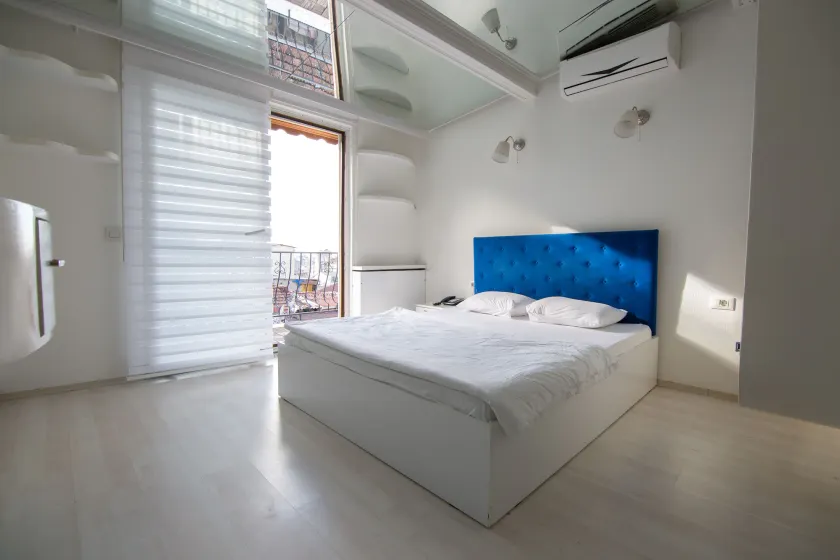 Element Suites - Image 1