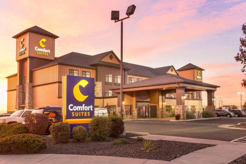 Comfort Suites Moses Lake - Image 1