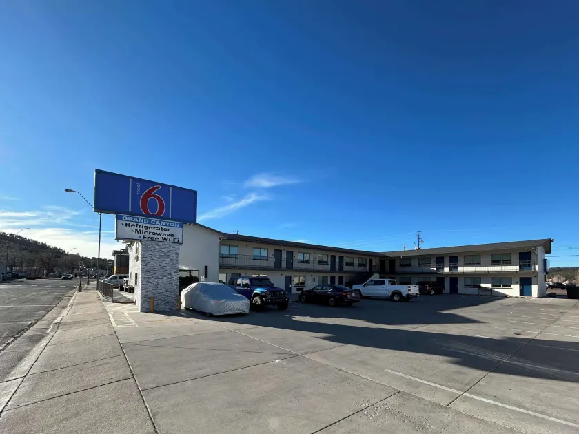 Motel 6 Williams AZ Historic Route 66 - Image 1