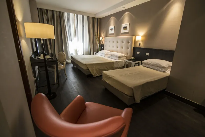 Hotel Mediterraneo - Habitación