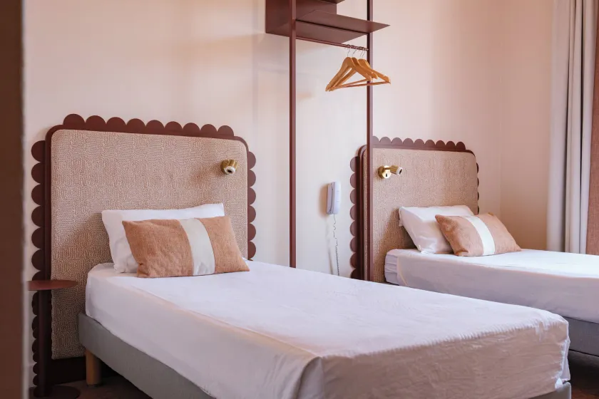 Hotel Louvia - Image 1