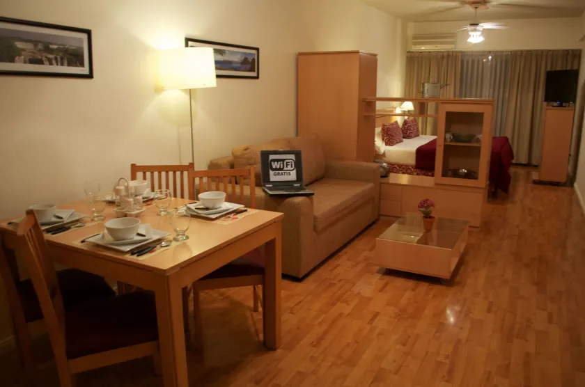 Apart San Diego Recoleta - Image 1
