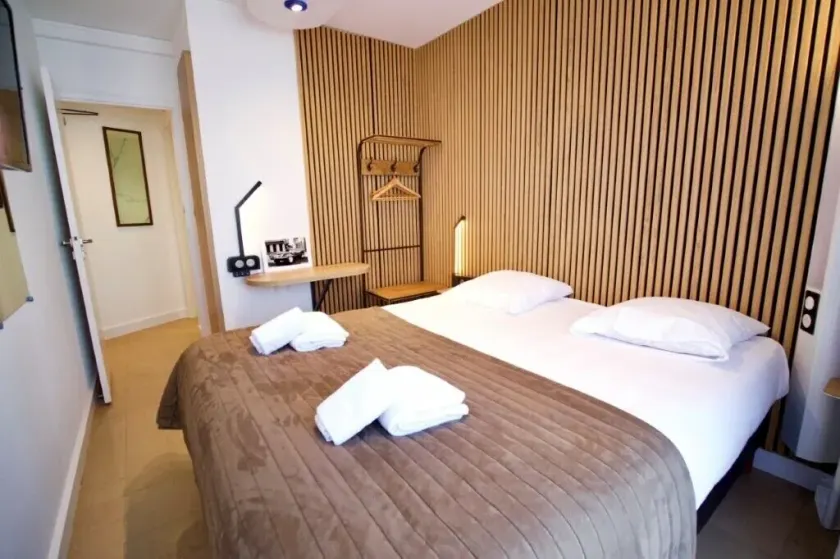 Hotel Arcantis Le Voltaire - Image 1