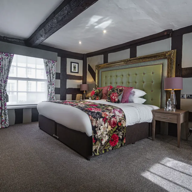 The Feathers Hotel, Ledbury - The Coaching Inn Group - Camera