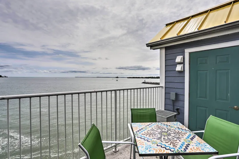 Resort-Style Condo with Lake-View Balcony! - Image 1