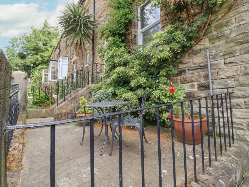 3 Hamilton Terrace - Image 1