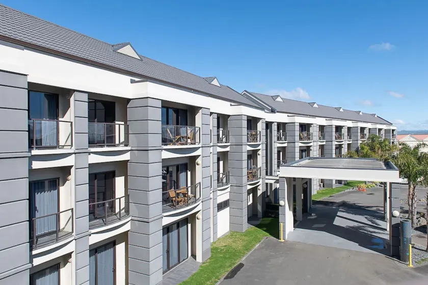 Portside Hotel Gisborne - Image 1